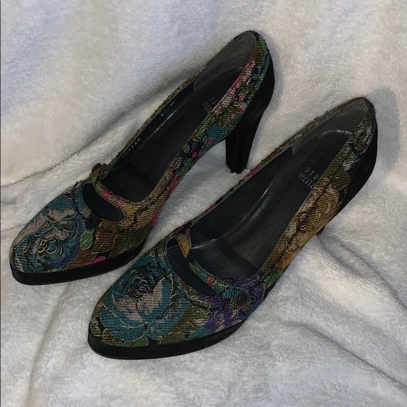Stuart Weitzman Floral Tapestry Heels - GORGEOUS! - Picture 2 of 13